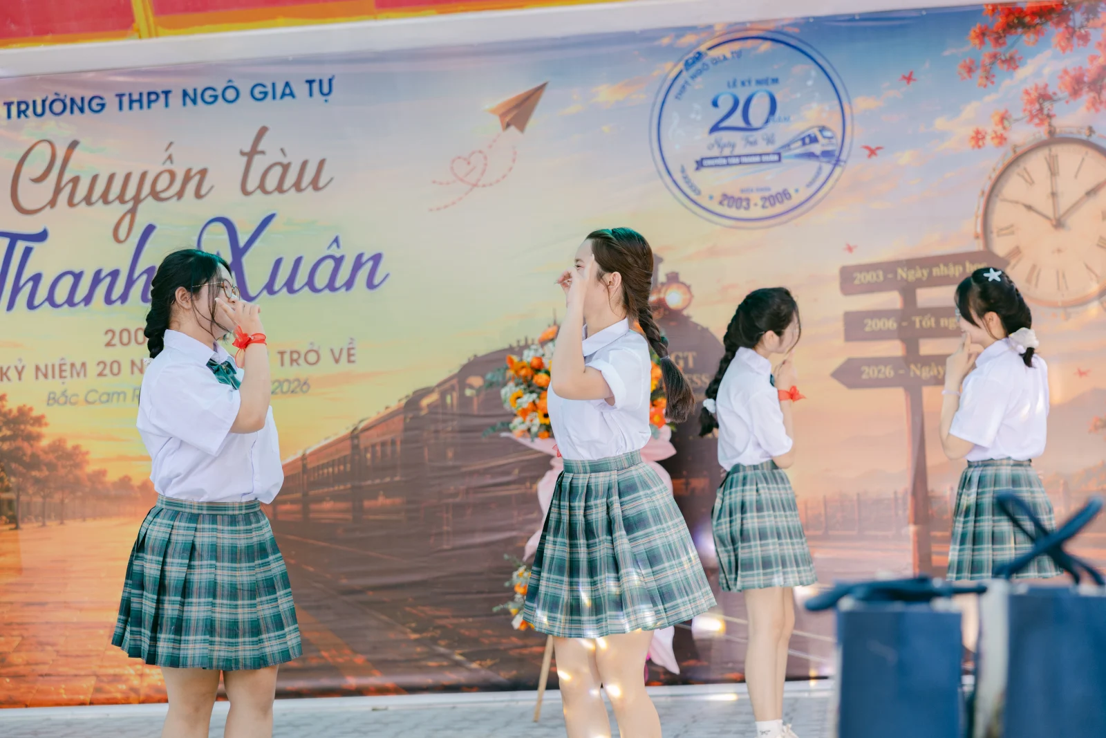 Ảnh lễ kỷ niệm 20 năm THPT Ngô Gia Tự, chụp ngày 08/08/2026