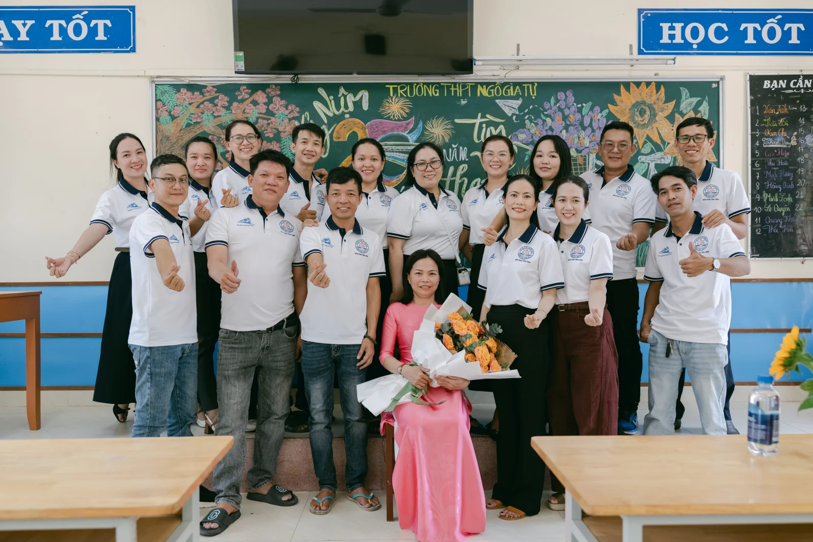 Ảnh lễ kỷ niệm 20 năm THPT Ngô Gia Tự, chụp ngày 08/08/2026
