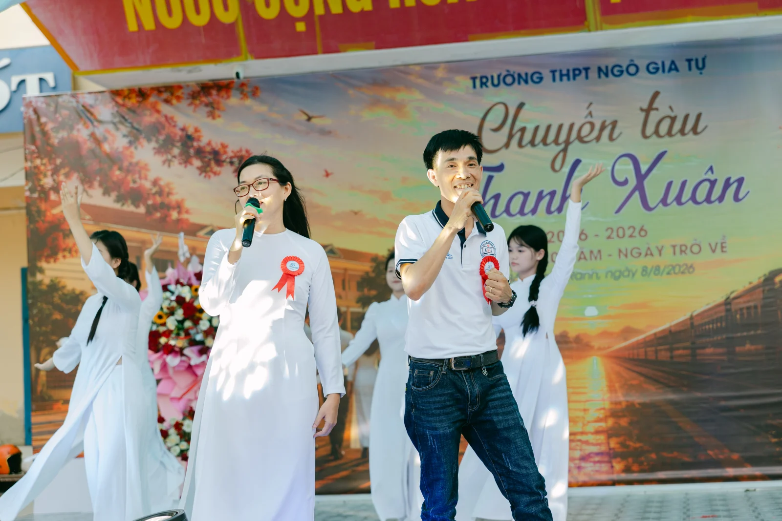 Ảnh lễ kỷ niệm 20 năm THPT Ngô Gia Tự, chụp ngày 08/08/2026