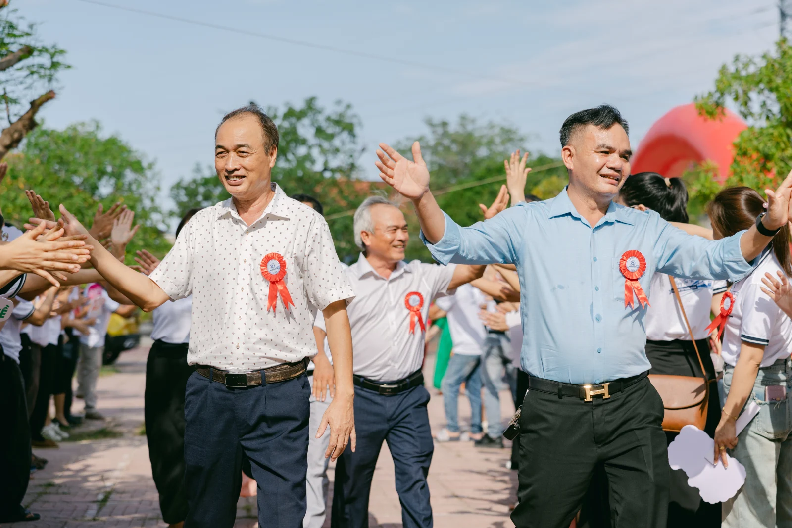 Ảnh lễ kỷ niệm 20 năm THPT Ngô Gia Tự, chụp ngày 08/08/2026