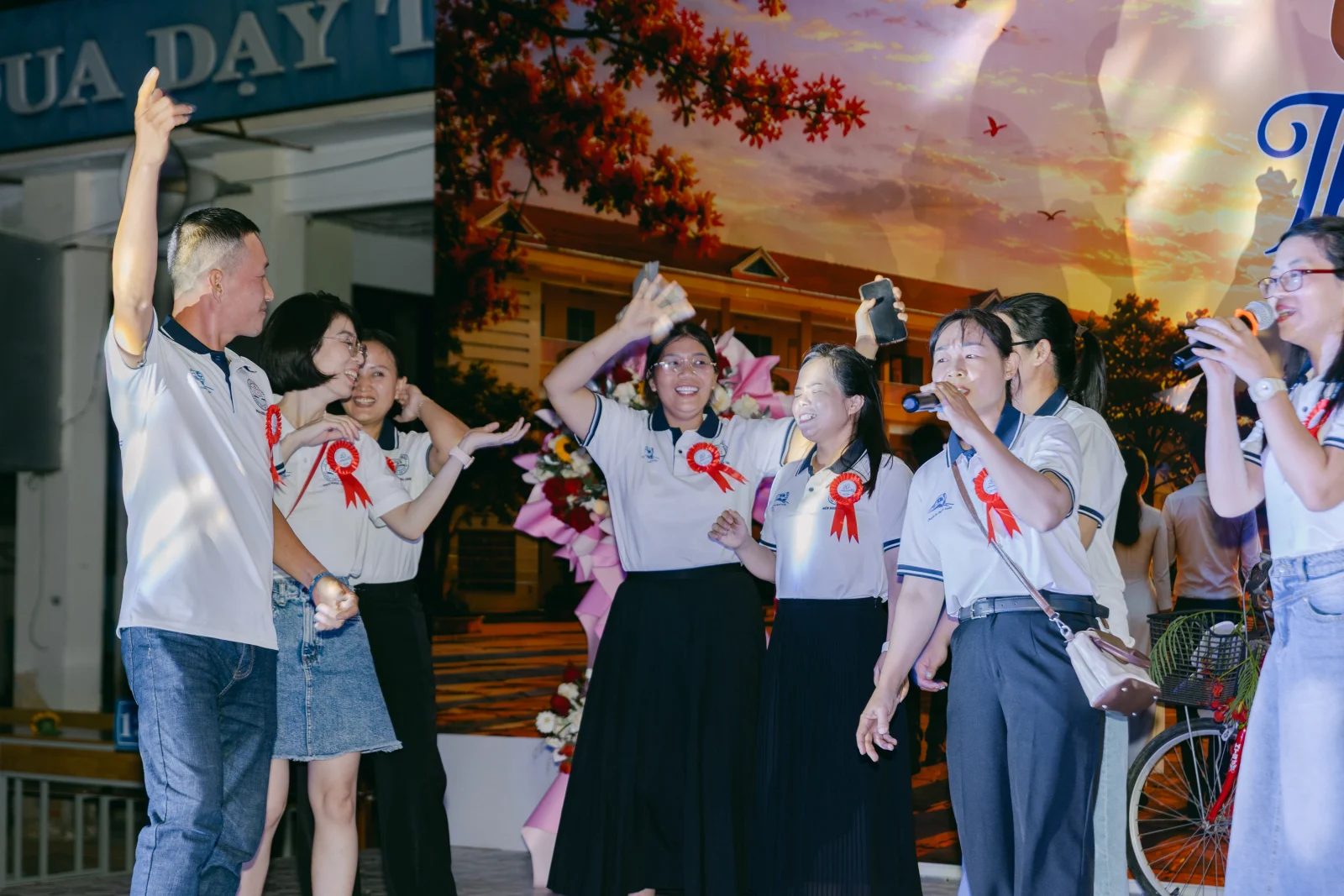 Ảnh lễ kỷ niệm 20 năm THPT Ngô Gia Tự, chụp ngày 08/08/2026