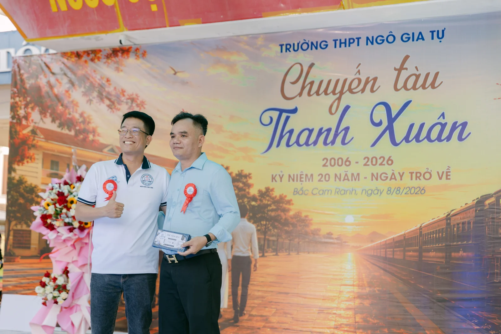 Ảnh lễ kỷ niệm 20 năm THPT Ngô Gia Tự, chụp ngày 08/08/2026