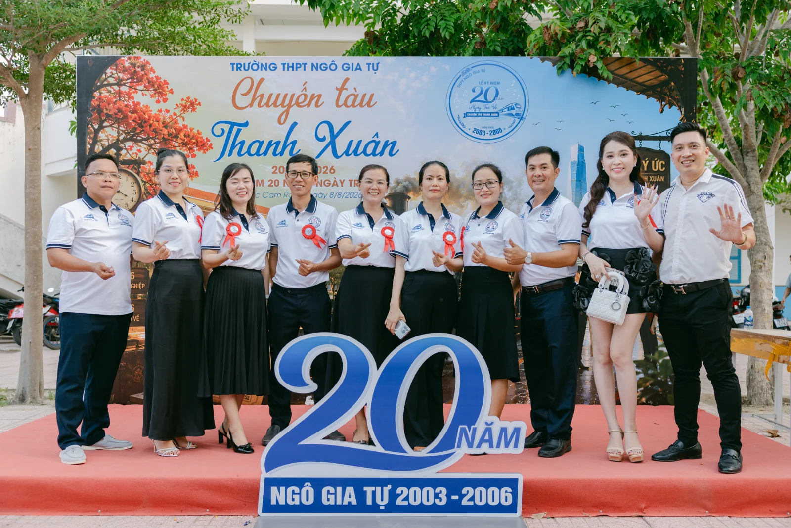 Ảnh lễ kỷ niệm 20 năm THPT Ngô Gia Tự, chụp ngày 08/08/2026