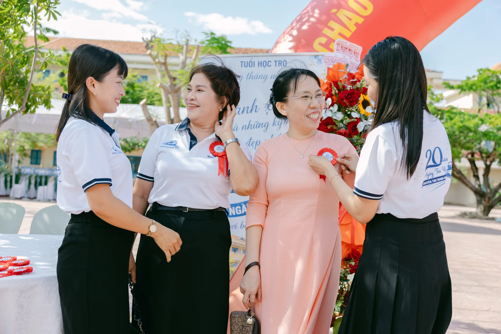 Ảnh lễ kỷ niệm 20 năm THPT Ngô Gia Tự, chụp ngày 08/08/2026