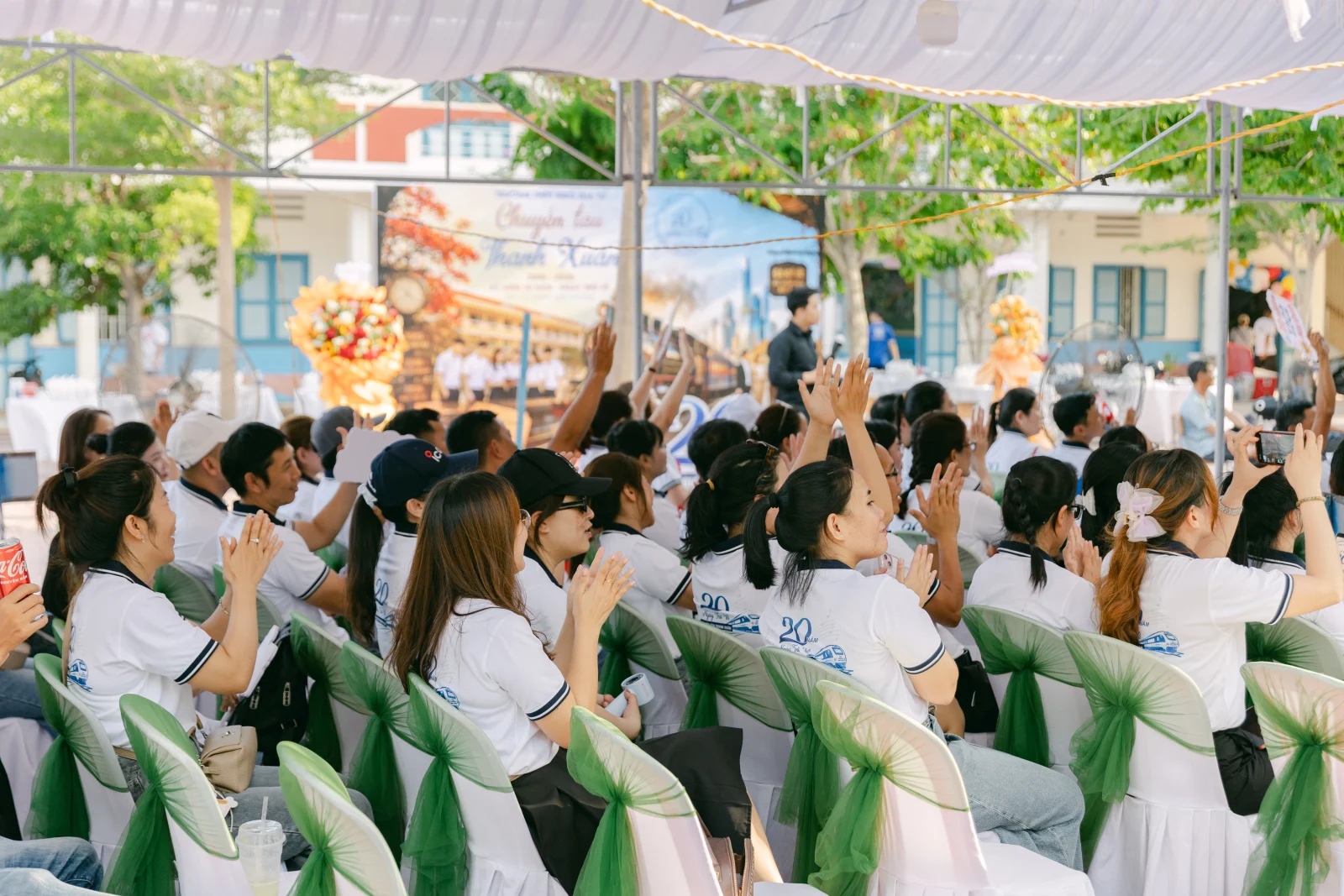 Ảnh lễ kỷ niệm 20 năm THPT Ngô Gia Tự, chụp ngày 08/08/2026