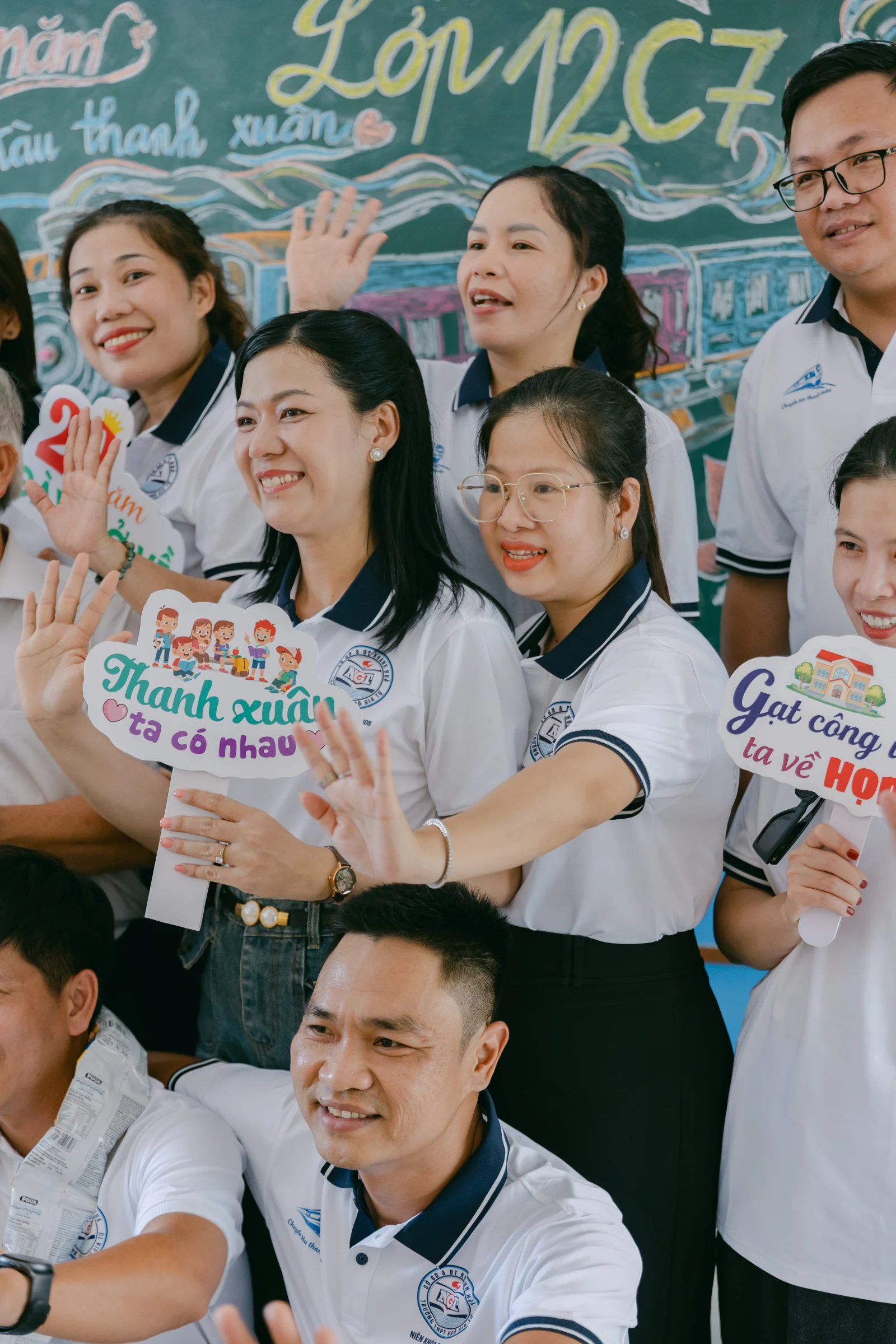 Ảnh lễ kỷ niệm 20 năm THPT Ngô Gia Tự, chụp ngày 08/08/2026