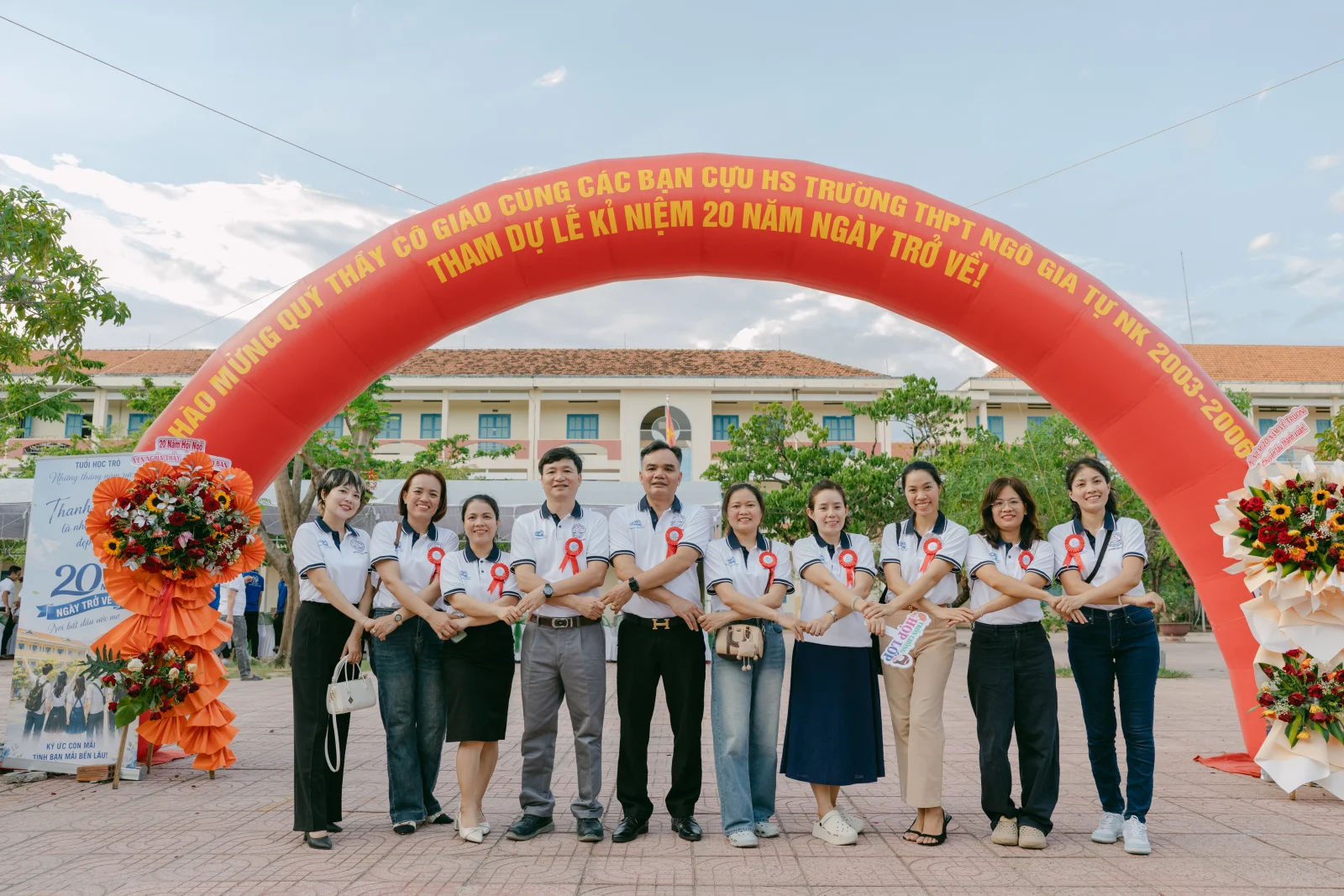Ảnh lễ kỷ niệm 20 năm THPT Ngô Gia Tự, chụp ngày 08/08/2026