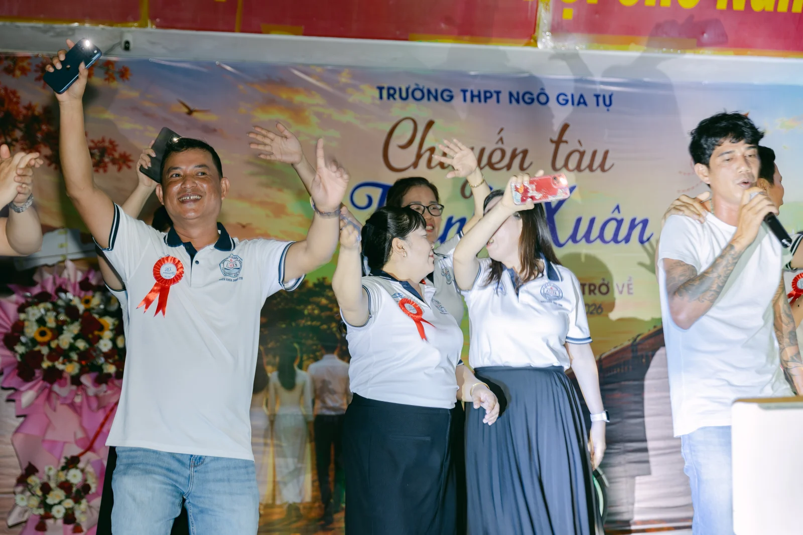Ảnh lễ kỷ niệm 20 năm THPT Ngô Gia Tự, chụp ngày 08/08/2026