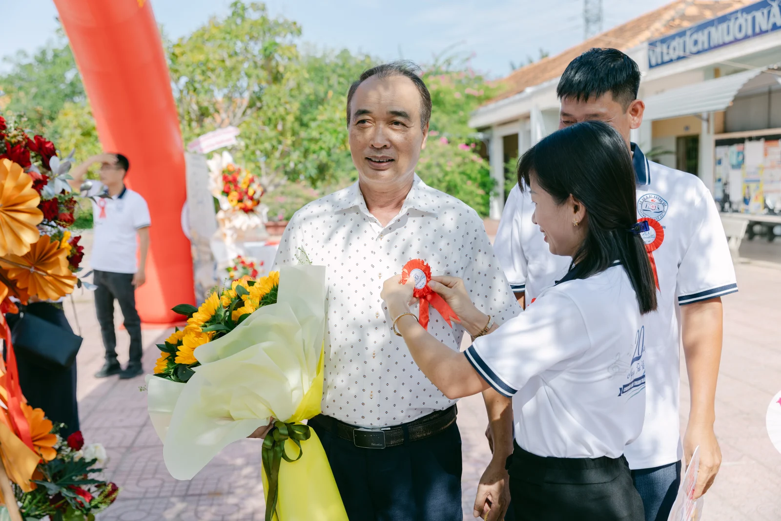 Ảnh lễ kỷ niệm 20 năm THPT Ngô Gia Tự, chụp ngày 08/08/2026