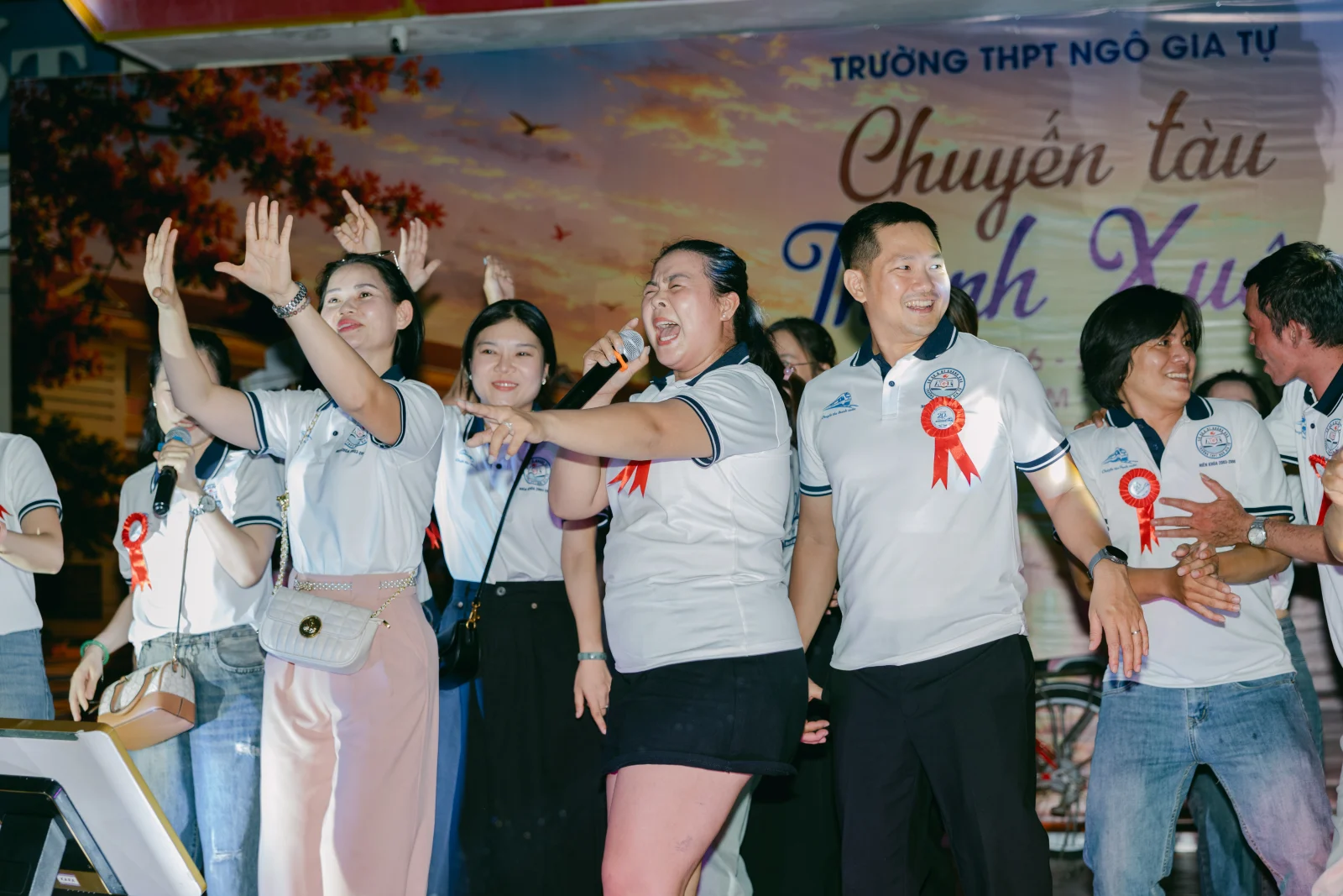 Ảnh lễ kỷ niệm 20 năm THPT Ngô Gia Tự, chụp ngày 08/08/2026