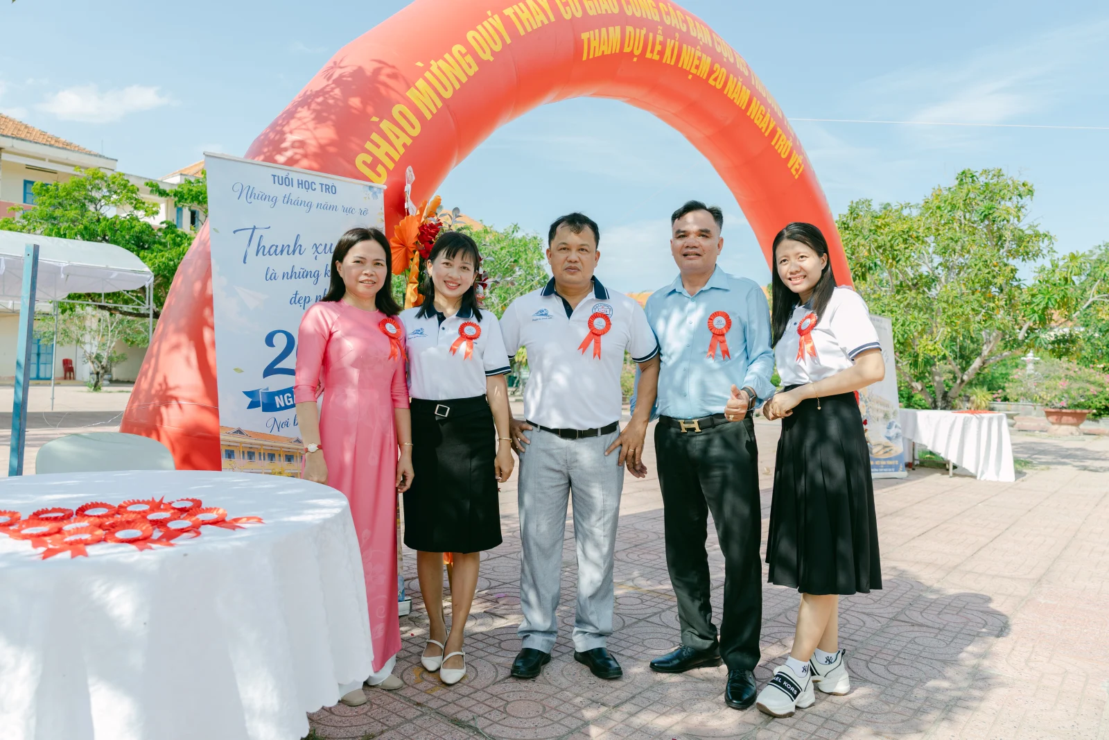 Ảnh lễ kỷ niệm 20 năm THPT Ngô Gia Tự, chụp ngày 08/08/2026