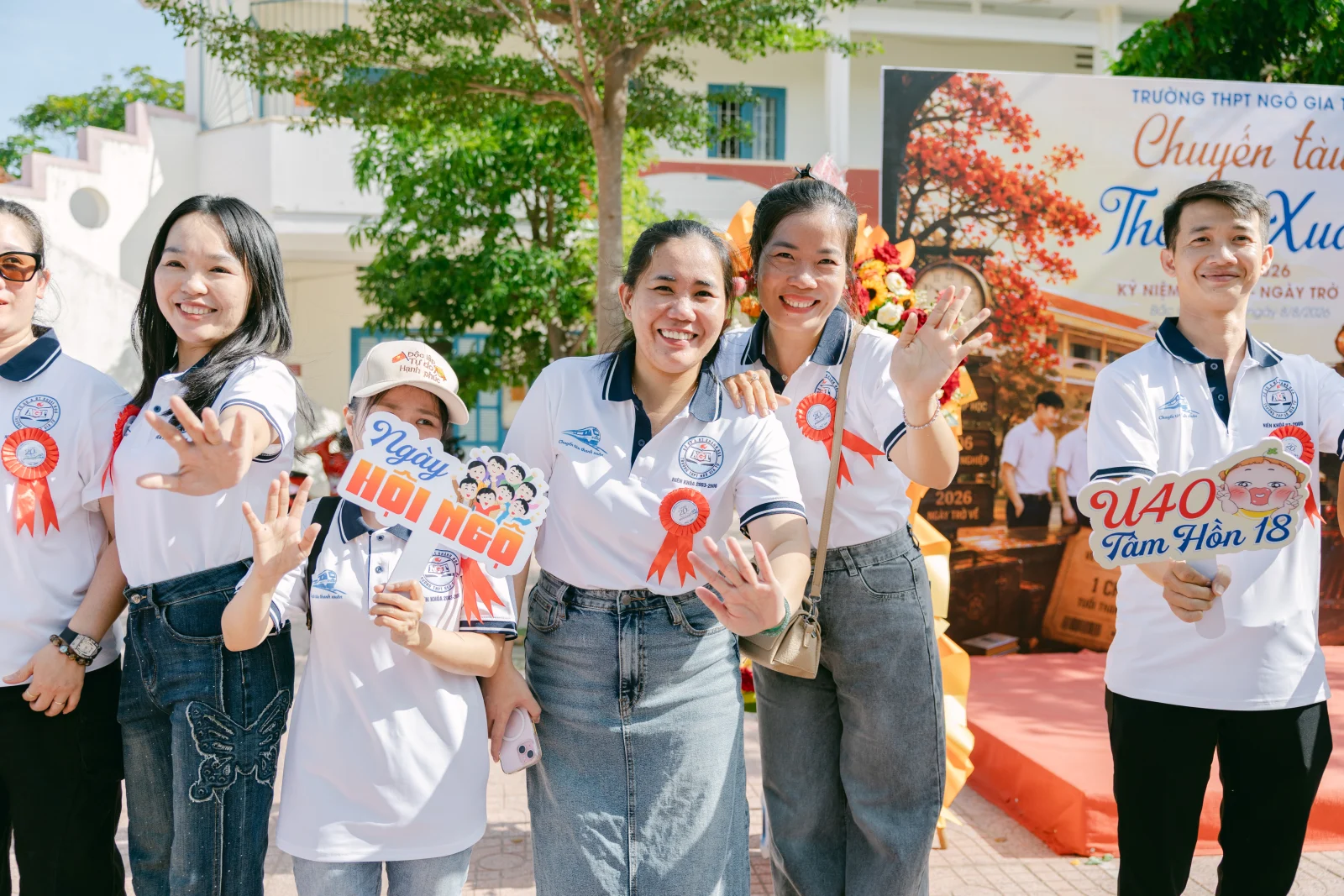 Ảnh lễ kỷ niệm 20 năm THPT Ngô Gia Tự, chụp ngày 08/08/2026