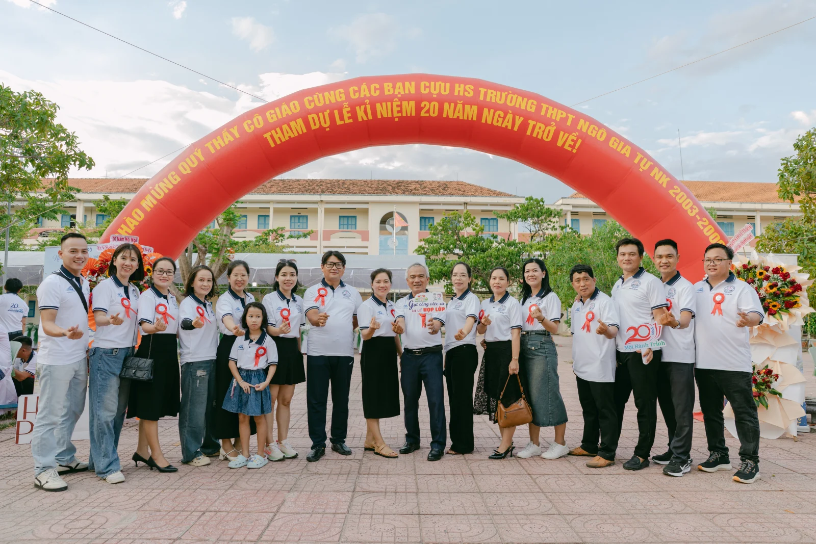 Ảnh lễ kỷ niệm 20 năm THPT Ngô Gia Tự, chụp ngày 08/08/2026