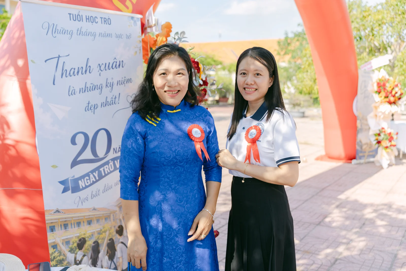 Ảnh lễ kỷ niệm 20 năm THPT Ngô Gia Tự, chụp ngày 08/08/2026