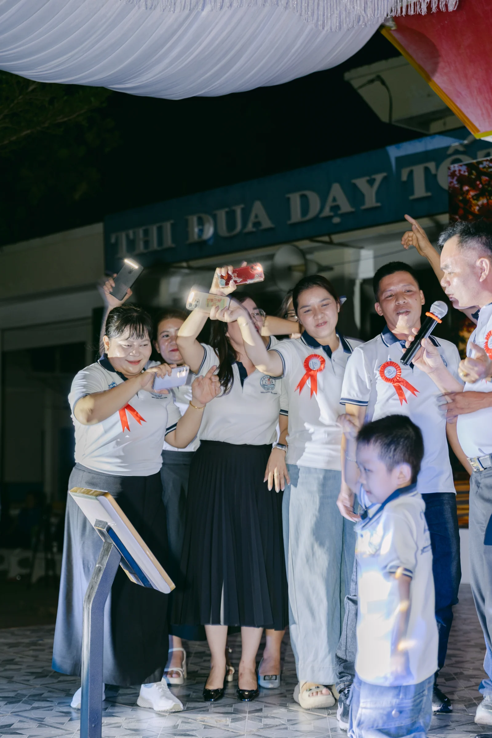 Ảnh lễ kỷ niệm 20 năm THPT Ngô Gia Tự, chụp ngày 08/08/2026