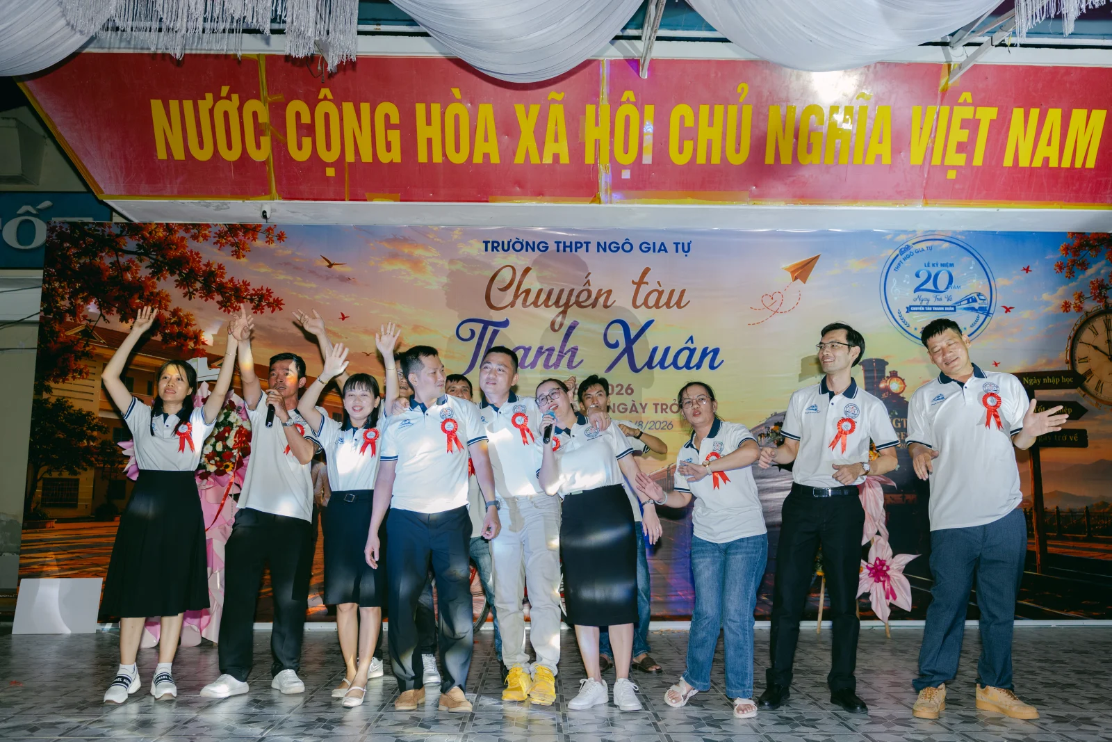 Ảnh lễ kỷ niệm 20 năm THPT Ngô Gia Tự, chụp ngày 08/08/2026