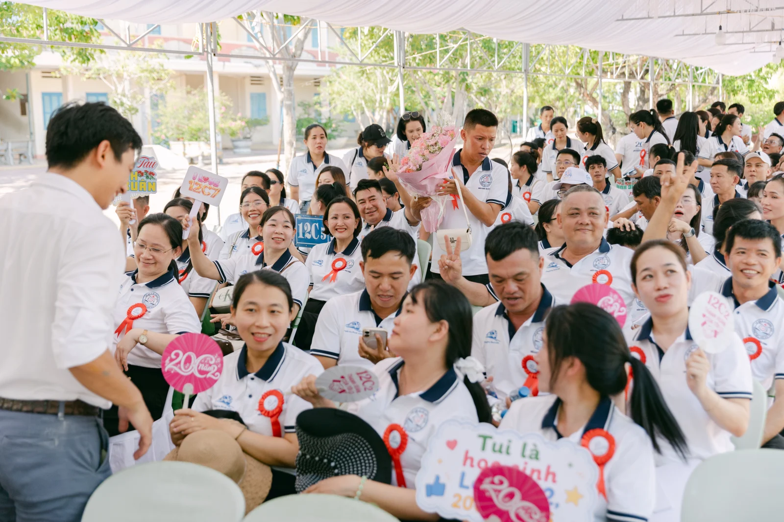 Ảnh lễ kỷ niệm 20 năm THPT Ngô Gia Tự, chụp ngày 08/08/2026