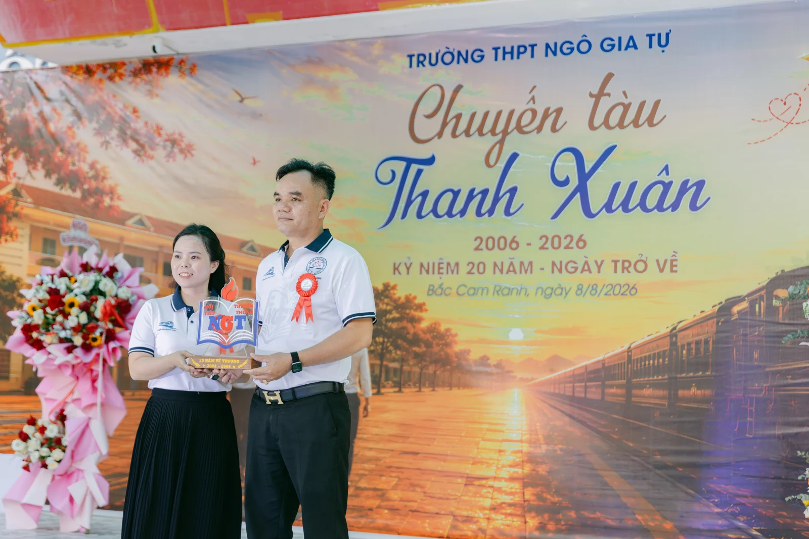 Ảnh lễ kỷ niệm 20 năm THPT Ngô Gia Tự, chụp ngày 08/08/2026