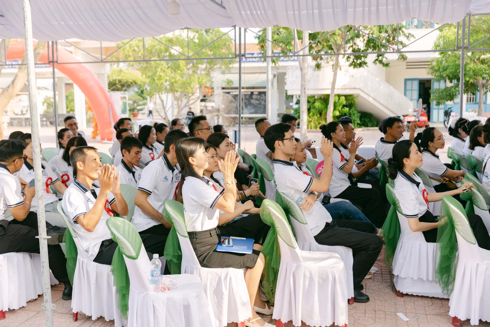 Ảnh lễ kỷ niệm 20 năm THPT Ngô Gia Tự, chụp ngày 08/08/2026