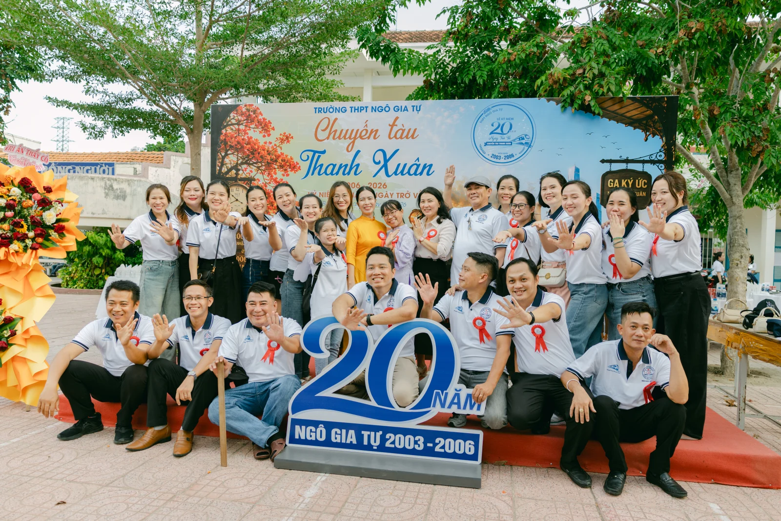 Ảnh lễ kỷ niệm 20 năm THPT Ngô Gia Tự, chụp ngày 08/08/2026