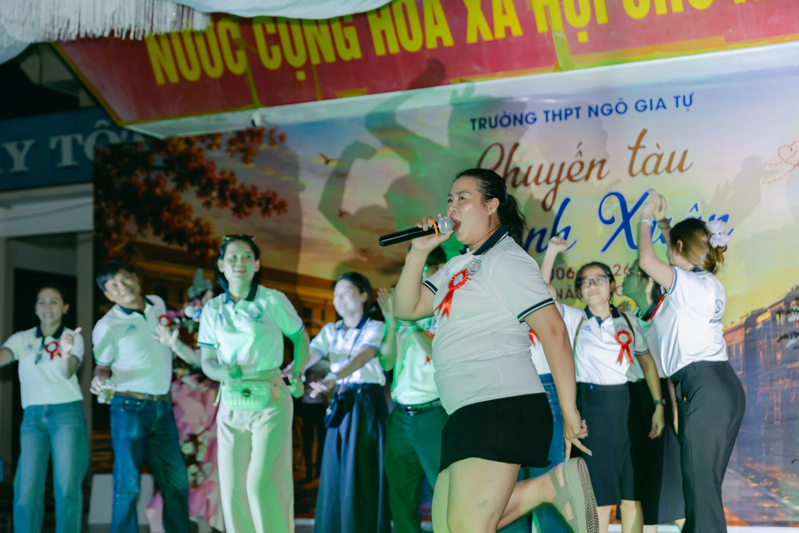 Ảnh lễ kỷ niệm 20 năm THPT Ngô Gia Tự, chụp ngày 08/08/2026