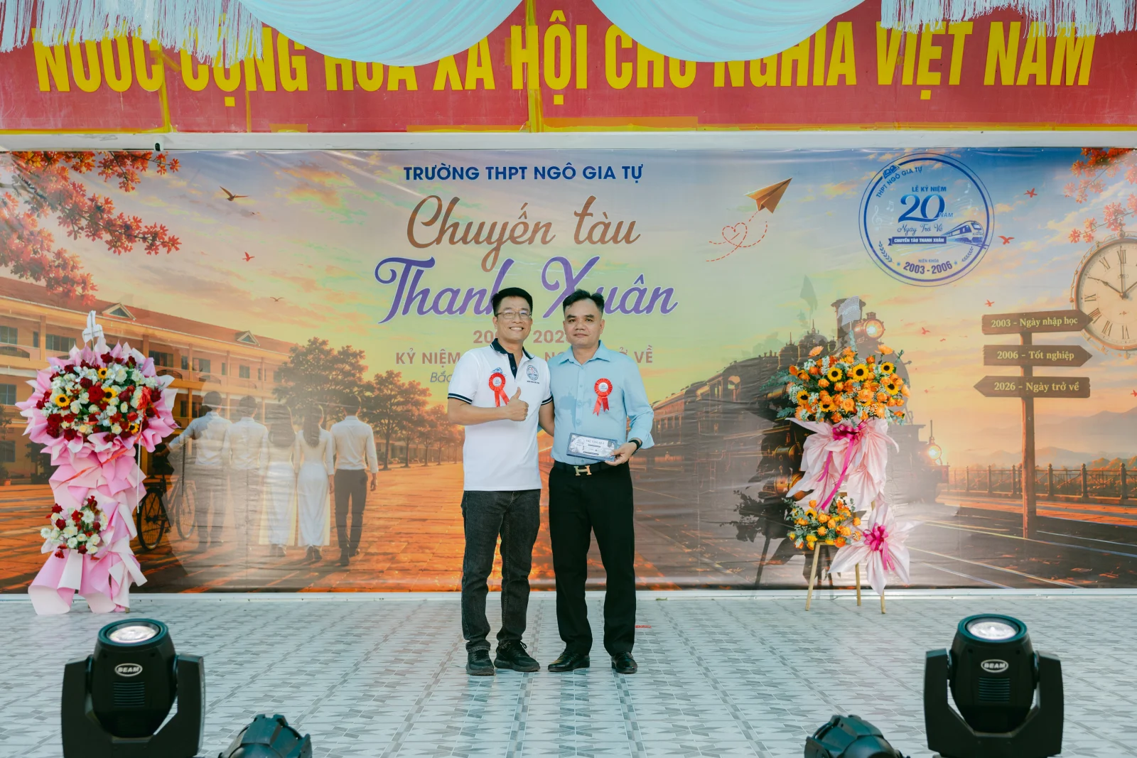 Ảnh lễ kỷ niệm 20 năm THPT Ngô Gia Tự, chụp ngày 08/08/2026