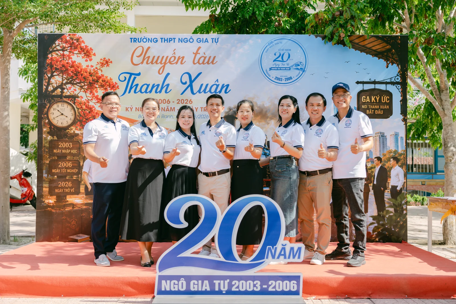 Ảnh lễ kỷ niệm 20 năm THPT Ngô Gia Tự, chụp ngày 08/08/2026