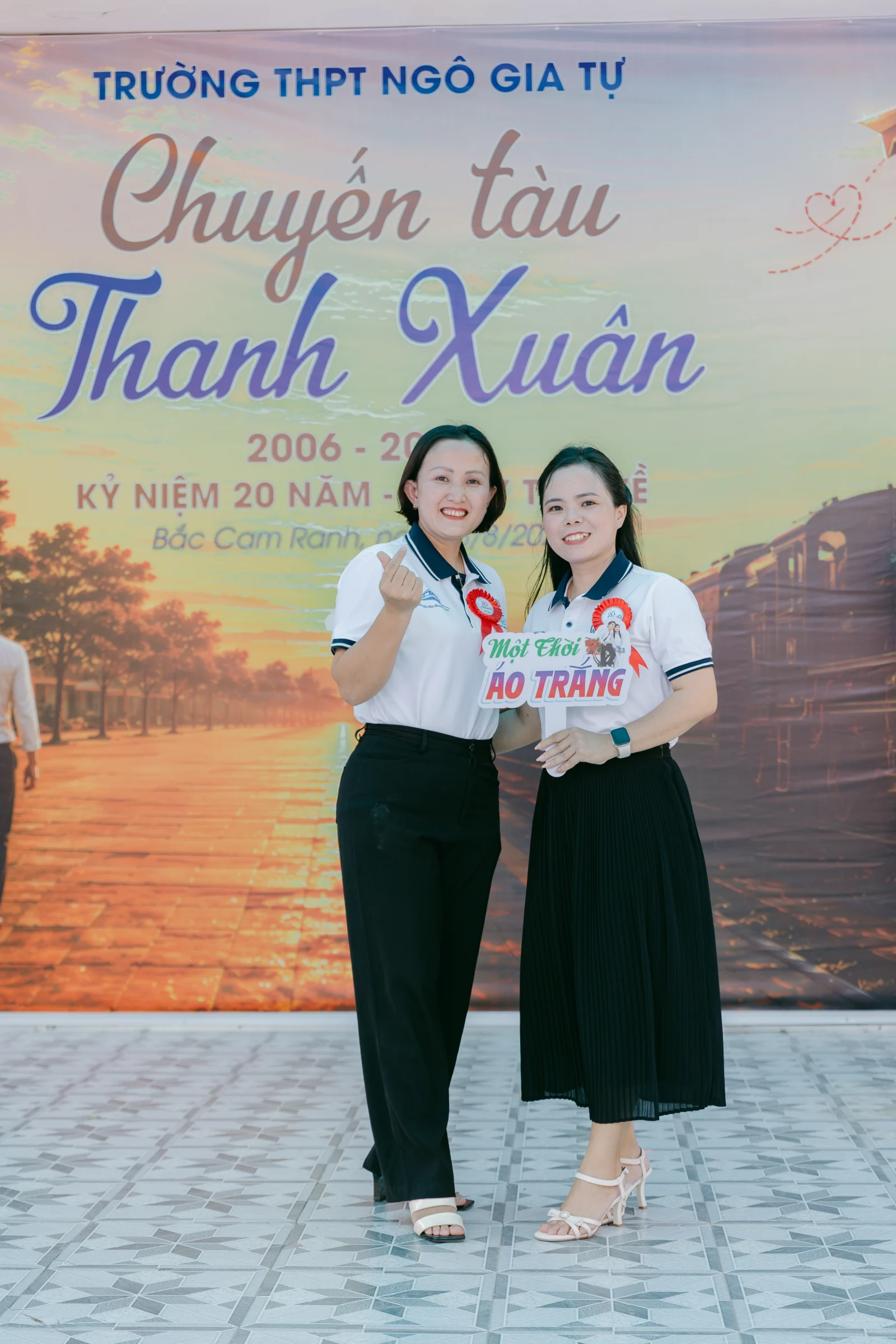 Ảnh lễ kỷ niệm 20 năm THPT Ngô Gia Tự, chụp ngày 08/08/2026