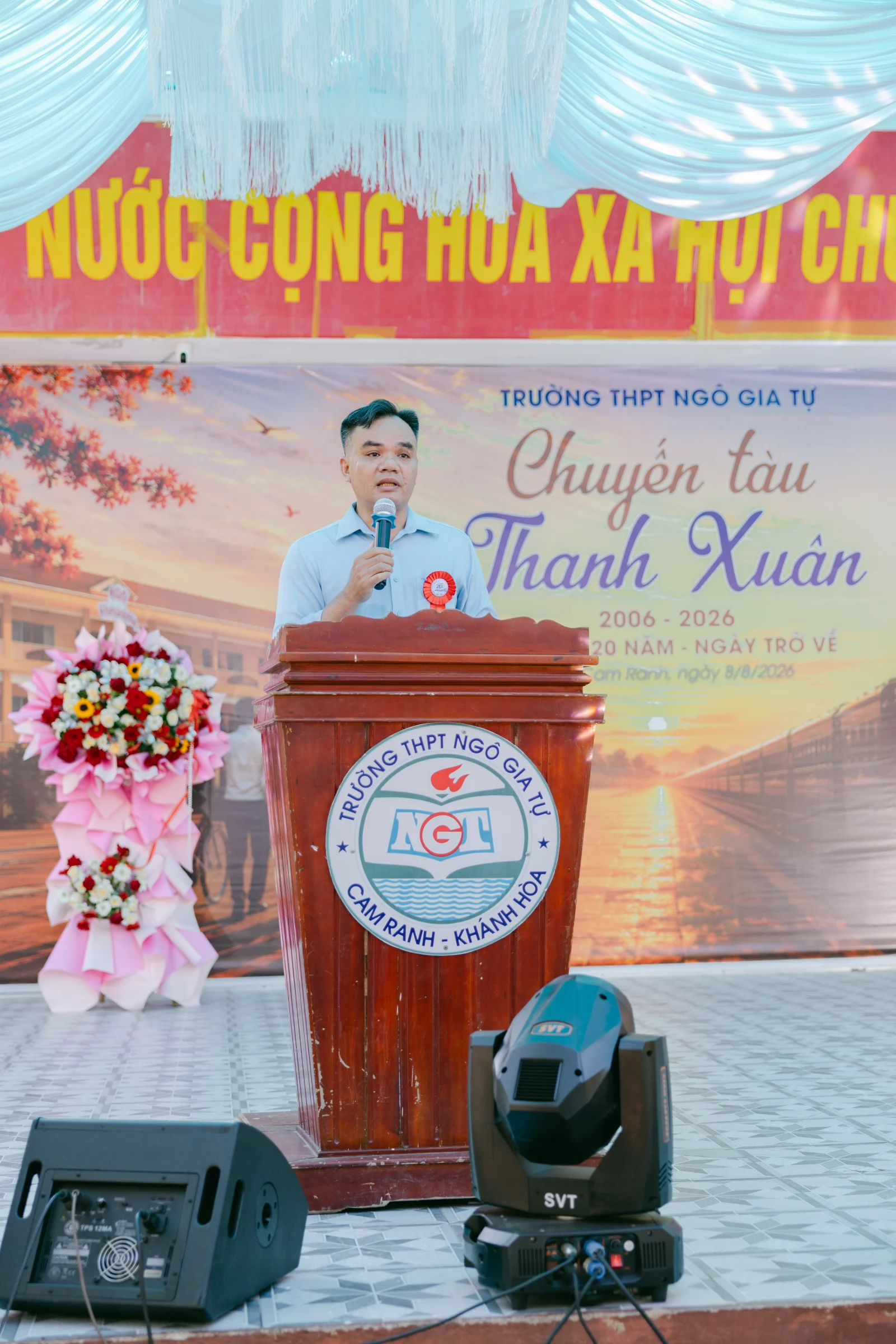 Ảnh lễ kỷ niệm 20 năm THPT Ngô Gia Tự, chụp ngày 08/08/2026