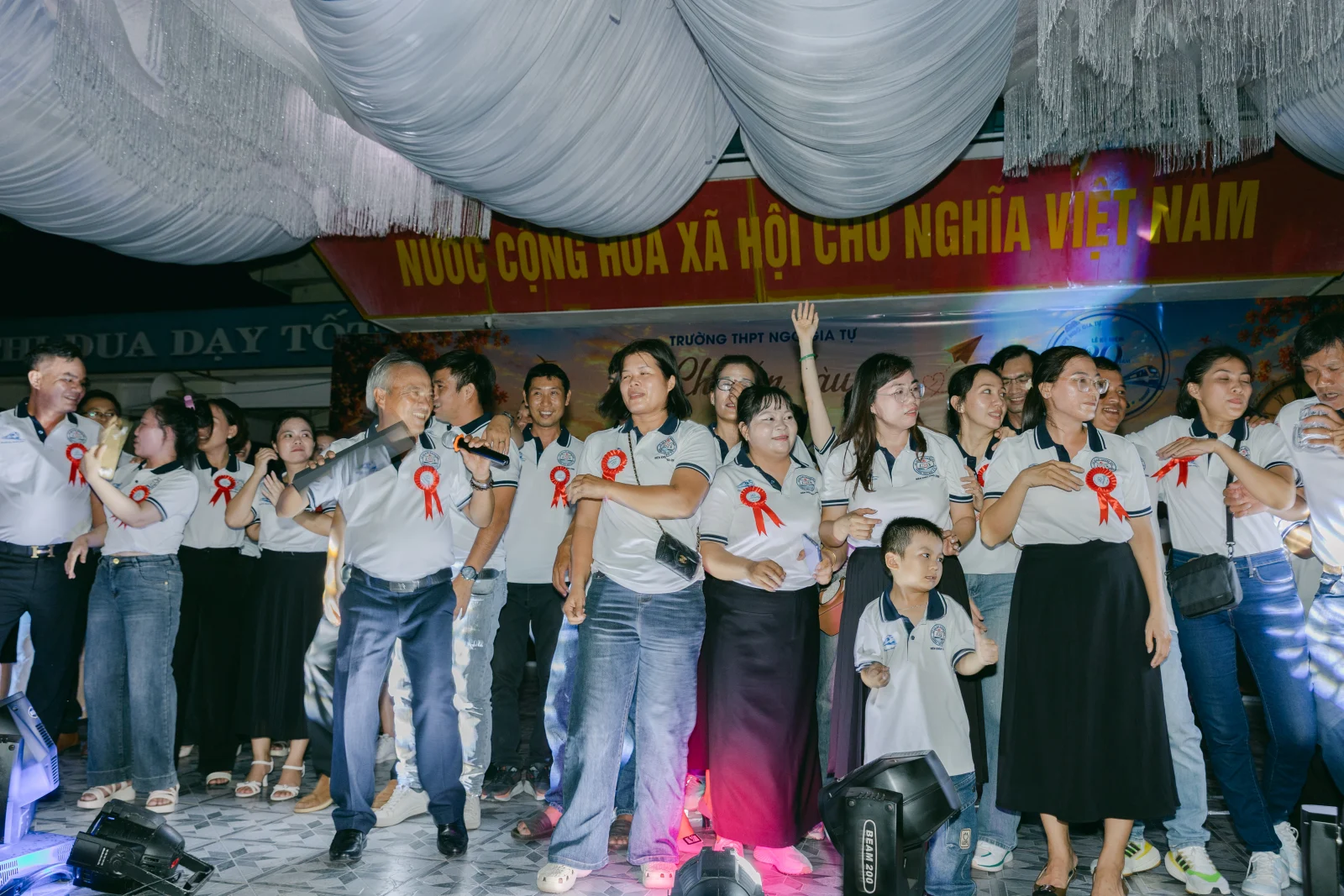Ảnh lễ kỷ niệm 20 năm THPT Ngô Gia Tự, chụp ngày 08/08/2026