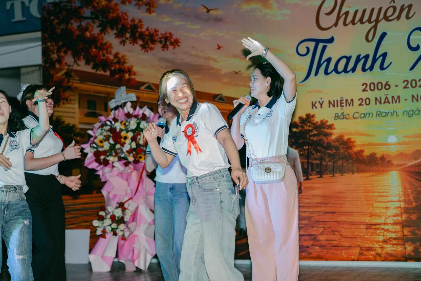 Ảnh lễ kỷ niệm 20 năm THPT Ngô Gia Tự, chụp ngày 08/08/2026