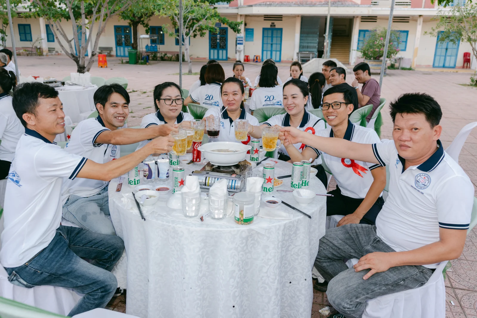 Ảnh lễ kỷ niệm 20 năm THPT Ngô Gia Tự, chụp ngày 08/08/2026