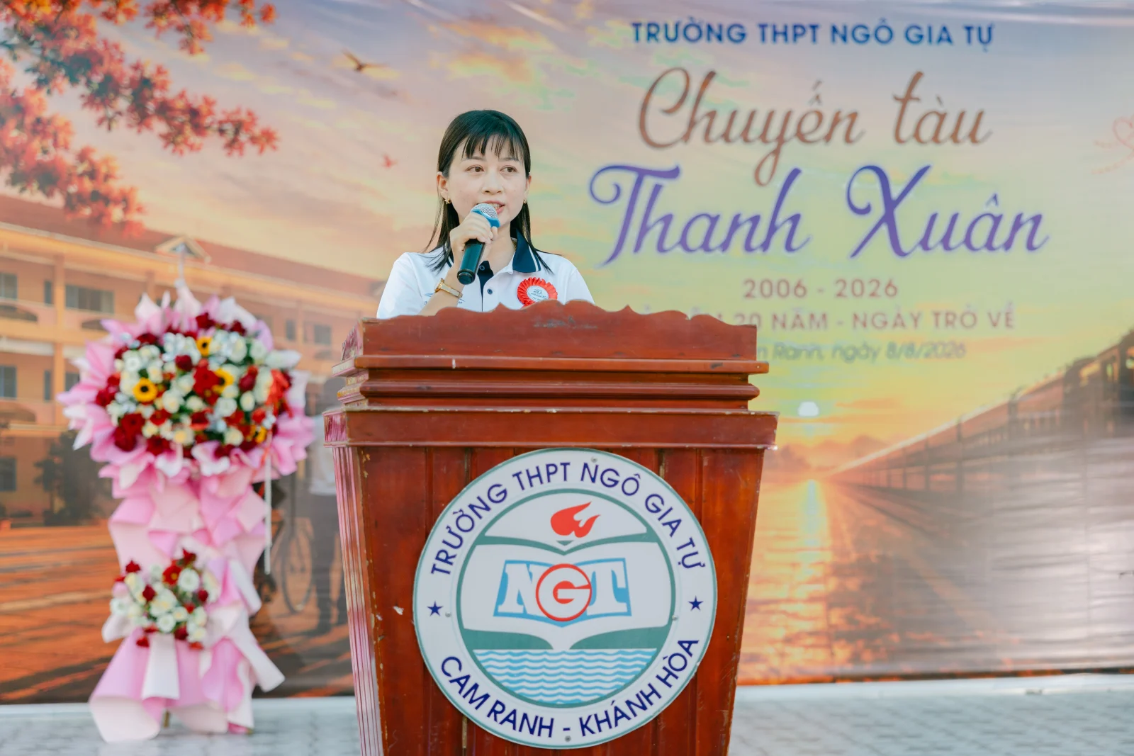 Ảnh lễ kỷ niệm 20 năm THPT Ngô Gia Tự, chụp ngày 08/08/2026