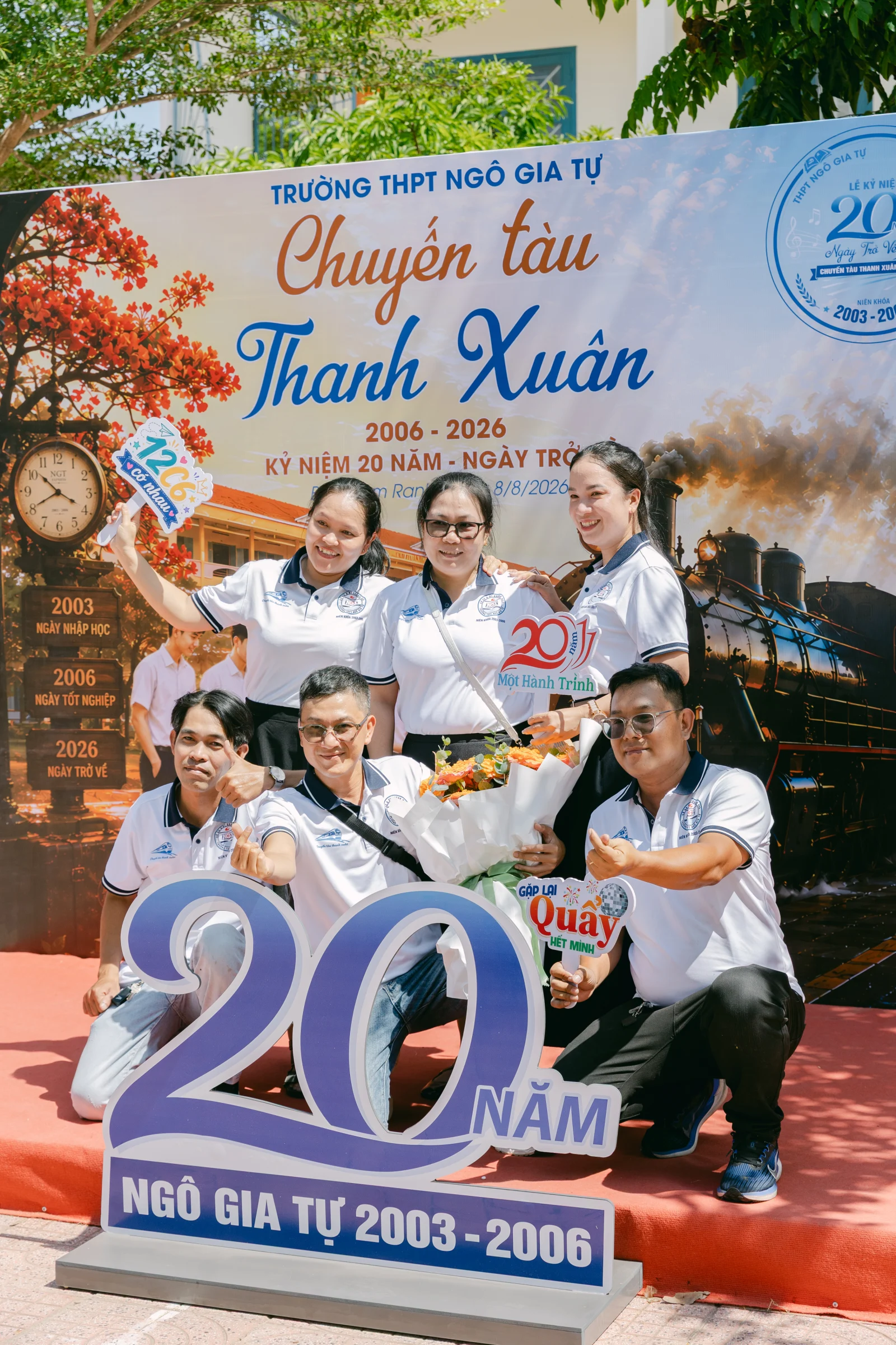 Ảnh lễ kỷ niệm 20 năm THPT Ngô Gia Tự, chụp ngày 08/08/2026