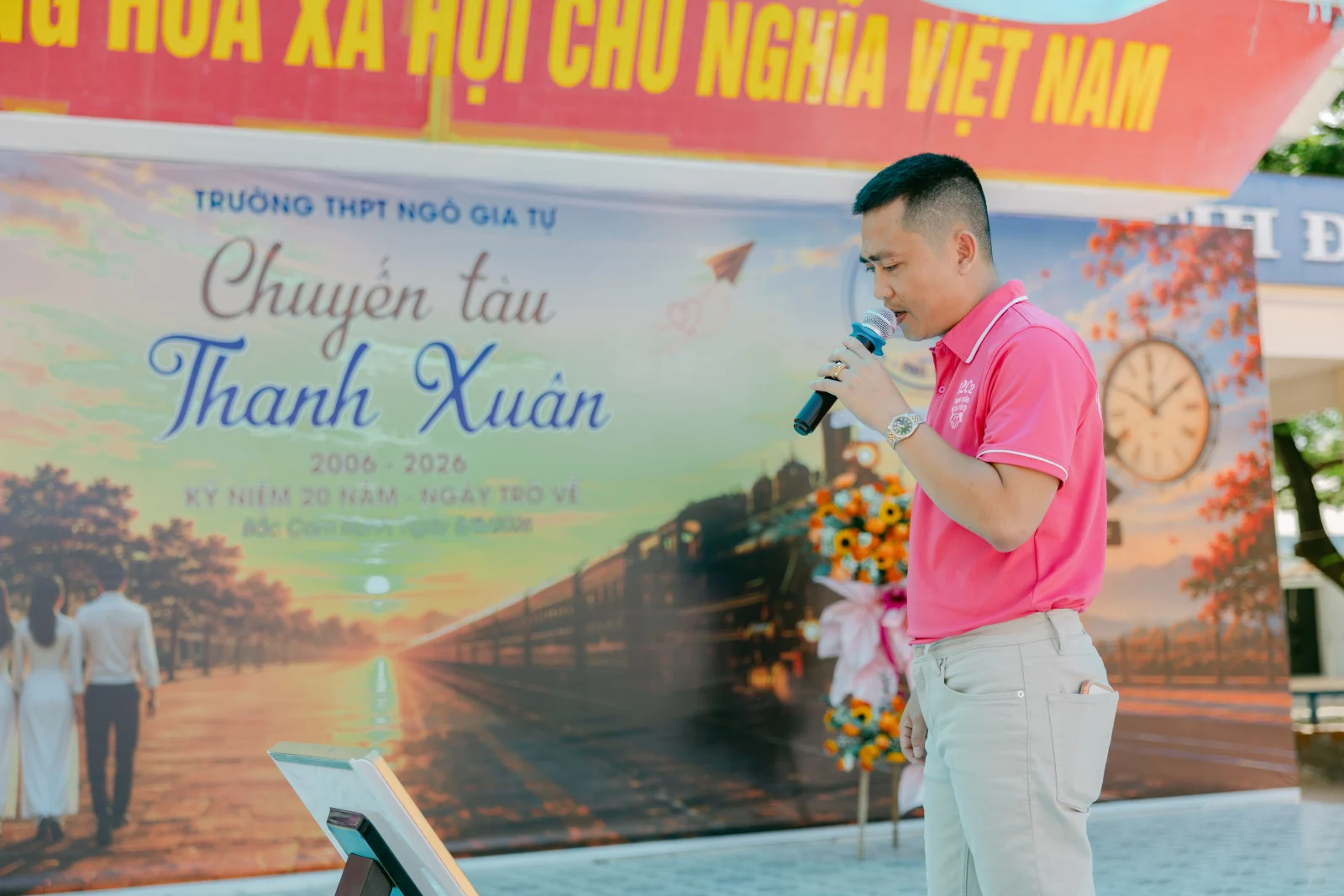 Ảnh lễ kỷ niệm 20 năm THPT Ngô Gia Tự, chụp ngày 08/08/2026