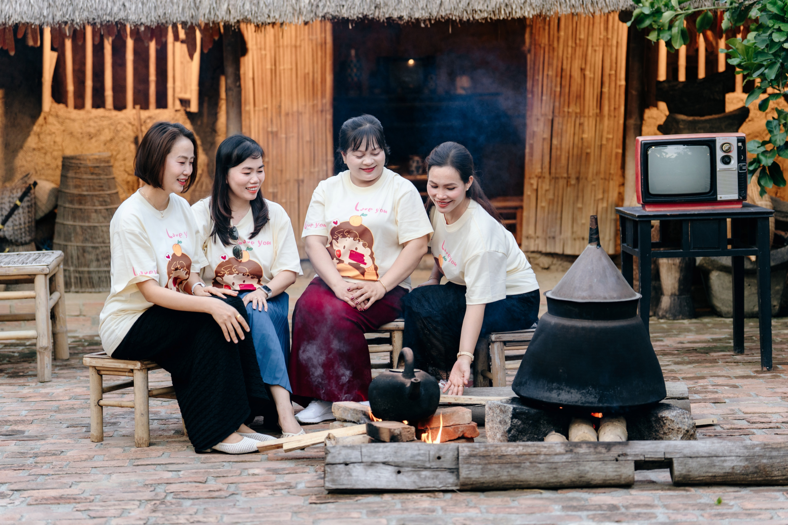 Ảnh lễ kỷ niệm 20 năm lớp 12C3, chụp ngày 08/08/2026