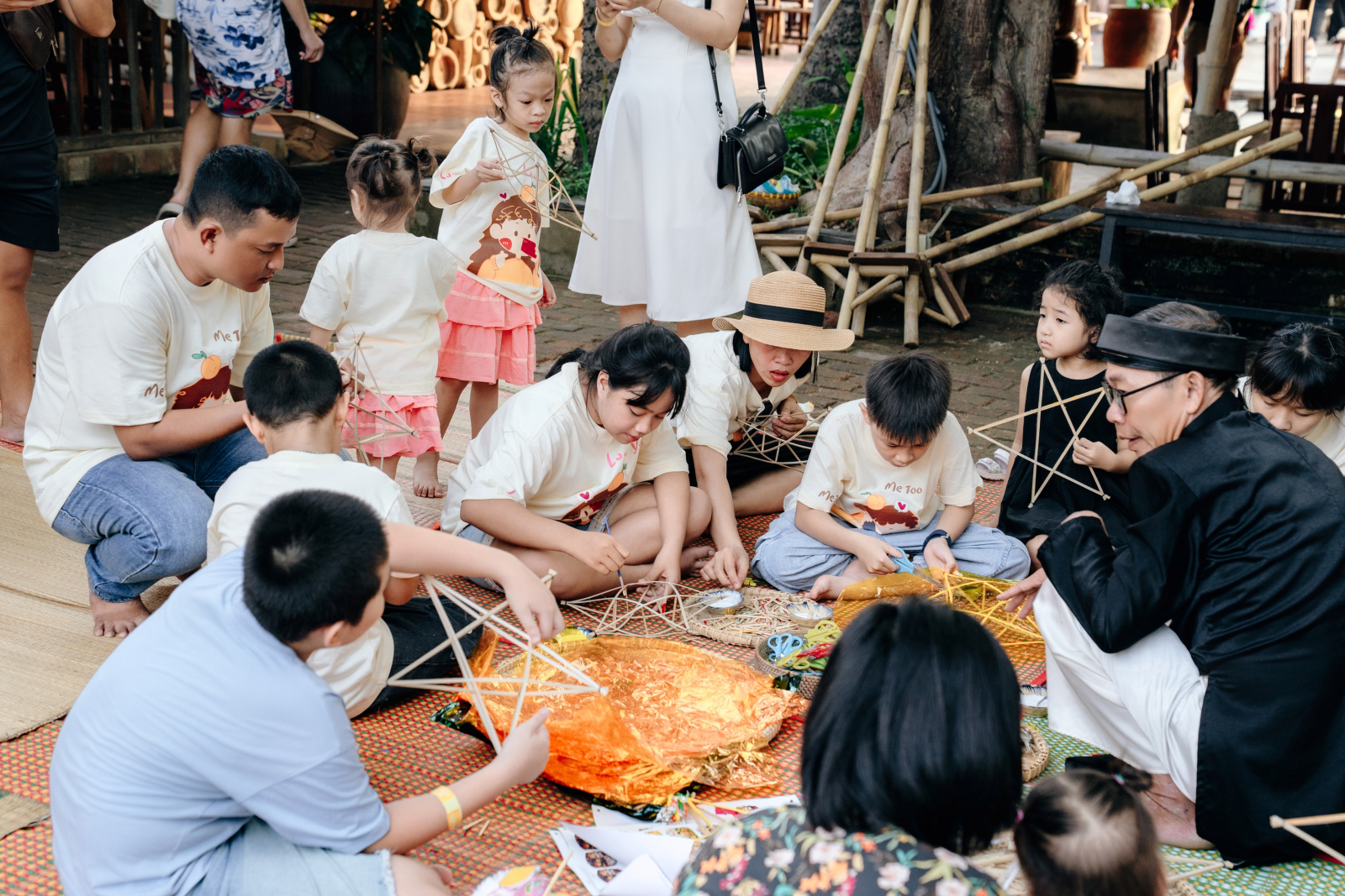 Ảnh lễ kỷ niệm 20 năm lớp 12C3, chụp ngày 08/08/2026